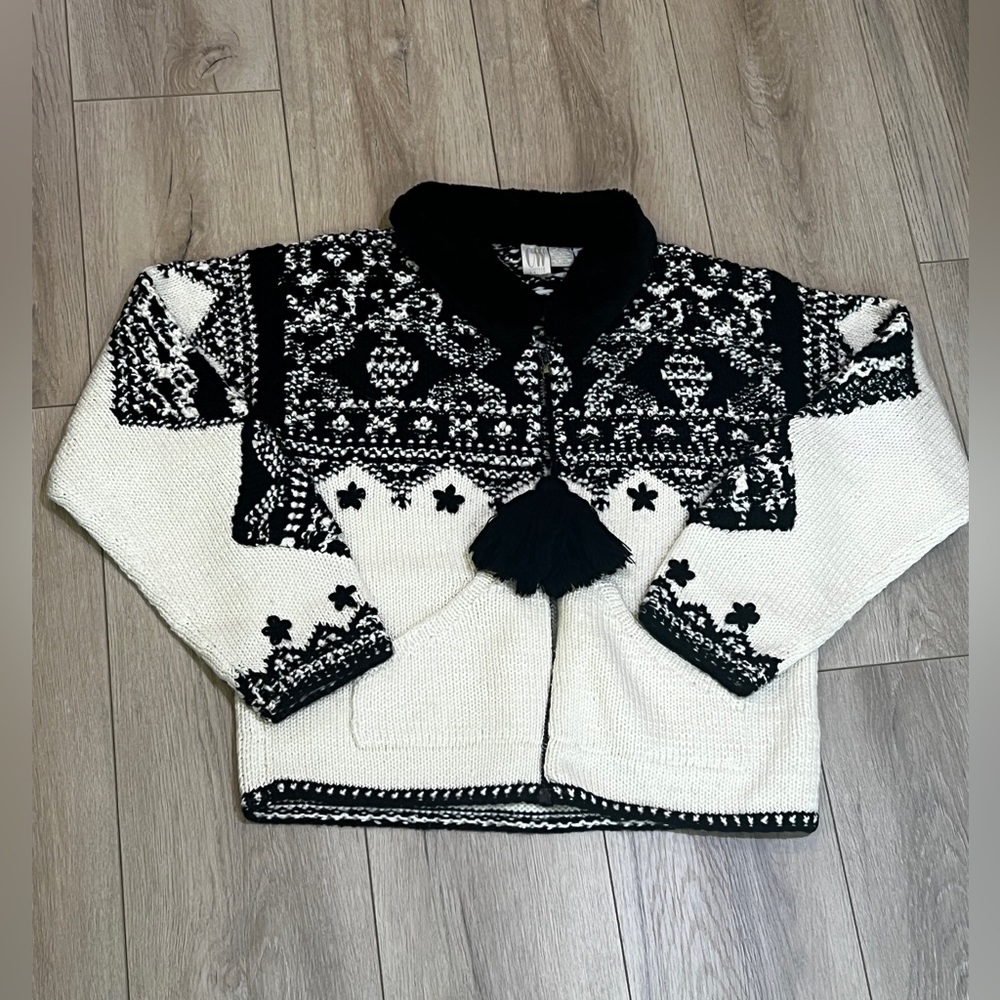 Black and White Women's Sweater